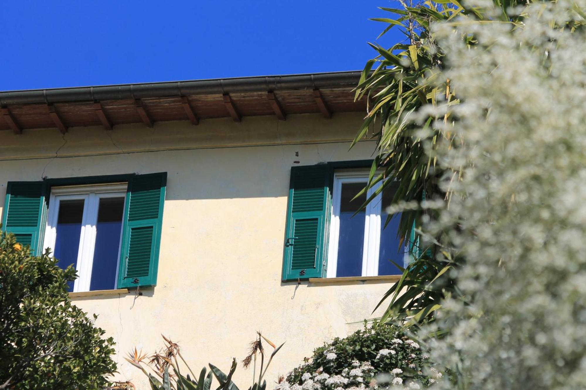 Villa Vento Largo, Casa Marina Ventimiglia Bagian luar foto